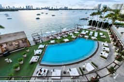 Penthouse Bay View Balcony Suite 2 bedroom/2 bath