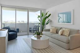 1100 West 1417 Deluxe Suite with Balcony