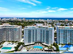 1100 West 1425 Modern City Studio with Ocean view