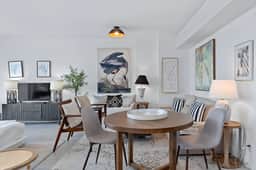 1100 West 427 Grand Suite with Private Balcony, Pool, and Gym