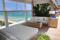 1 Homes 1006 Luxury 1 Resort Suite with Ocean/Pool Balcony view