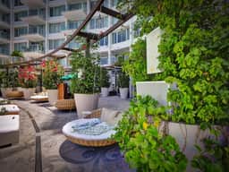 1102 Deluxe High Floor Designer Suite With Balcony