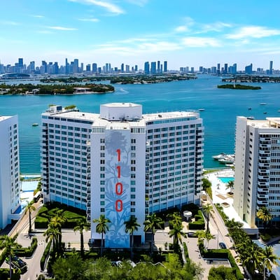 1100 West 1425 Modern City Studio with Ocean view