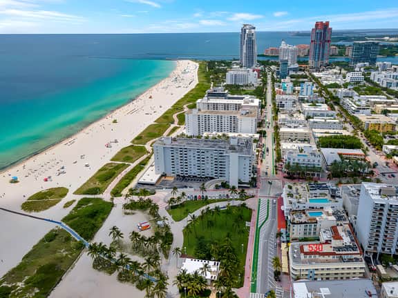 Sham Ocean Ocean Dr Barbizon Studio, Boardwalk, & steps to Nightlife & Beach