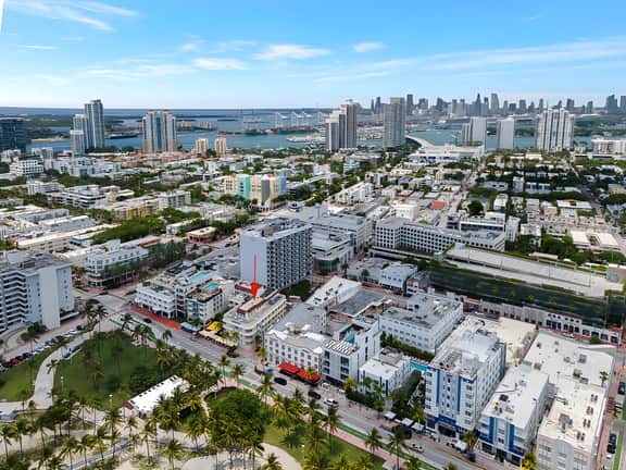 Sham Ocean Ocean Dr Barbizon Studio, Boardwalk, & steps to Nightlife & Beach