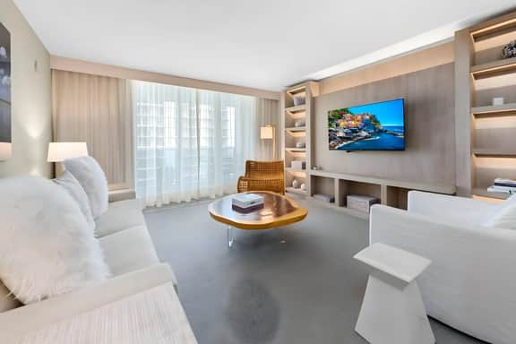 1 Homes 1007  Luxury Resort Suite City/Ocean view Balcony Oceanfront 1 Homes