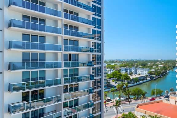 1 Homes 1007  Luxury Resort Suite City/Ocean view Balcony Oceanfront 1 Homes