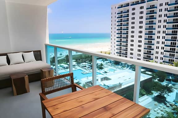 1 Homes 1006 Luxury 1 Resort Suite with Ocean/Pool Balcony view
