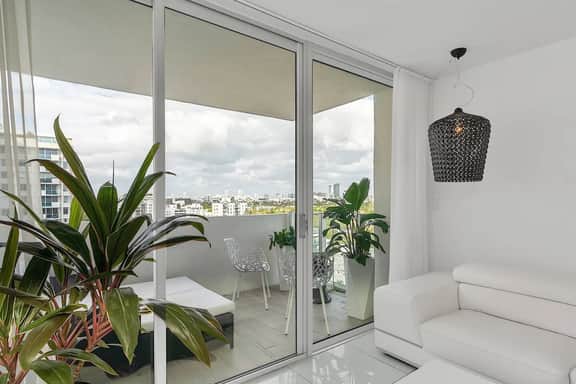 1102 Deluxe High Floor Designer Suite With Balcony